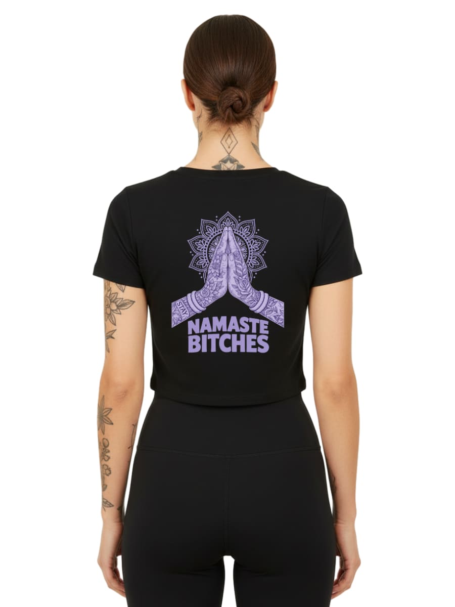 Namaste Bitches Lavendel - Ladies Cropped Tee (ohne Frontprint)